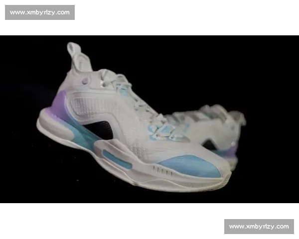 安踏 KT11 杭州首发：致敬克莱生涯，实战性能获赞